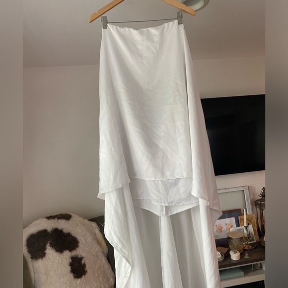 Fashion Nova • High Expectations Satin Gown - White mini dress with train • 1XL - Picture 7 of 9